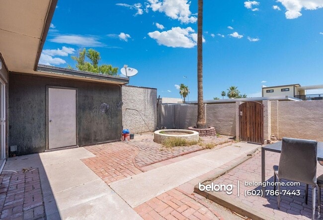 Photo - 2240 W Carson Dr