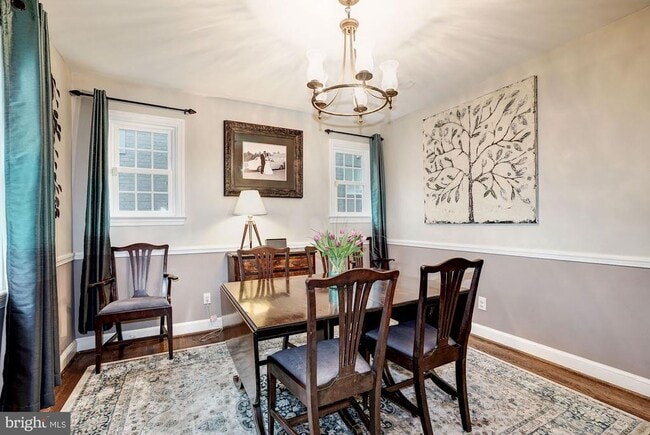 Photo - 5724 27th St NW