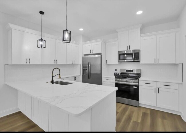 Photo - 901 Miller Ave