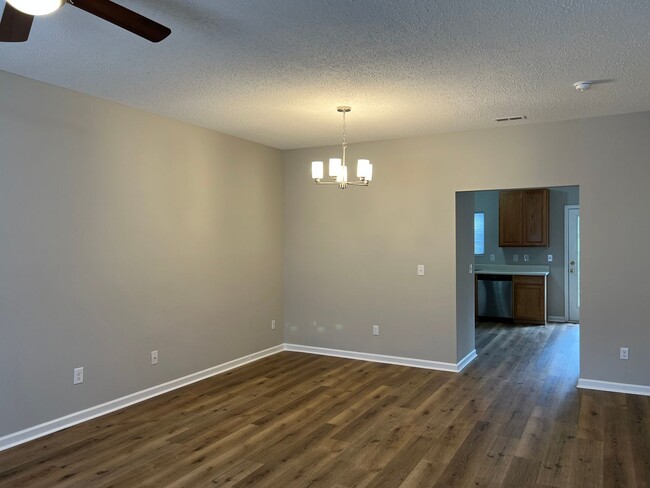 Photo - 116 Baberton Dr
