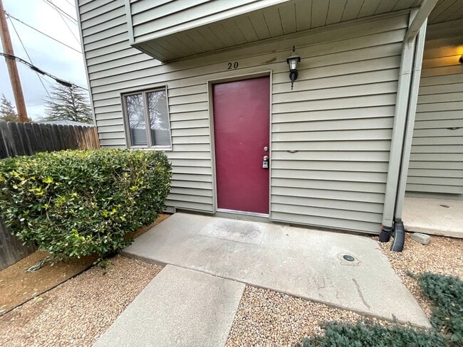 Building Photo - 1240 Stetson Rd