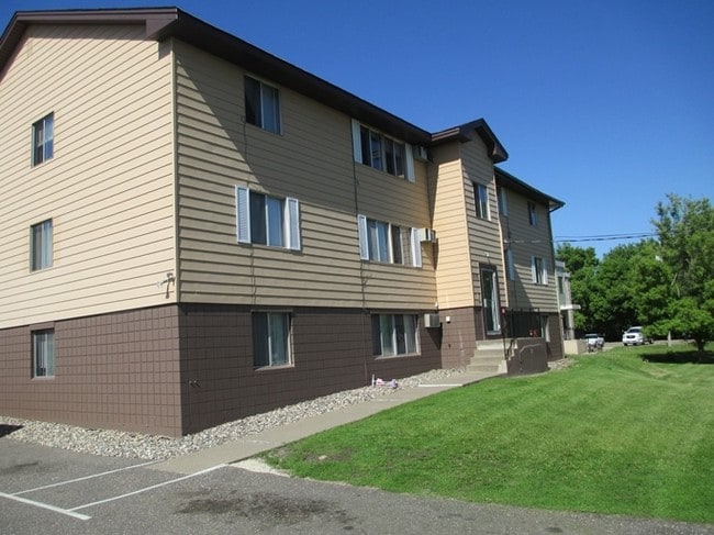 Photo - Monticello Manor