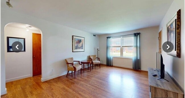 Photo - 3901 Main St Unit 5D