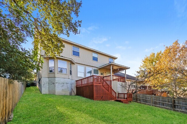 Photo - 17027 Darien Wing