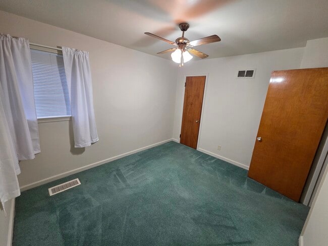 Photo - 2515 Martha St