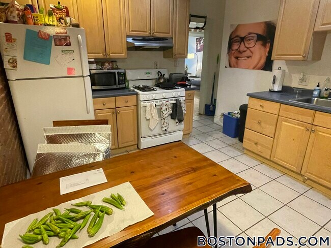 Photo - 1343-1347 Commonwealth Avenue Unit 1
