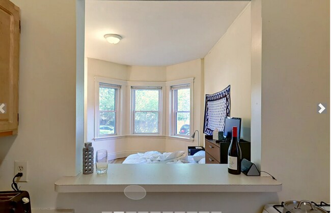 Photo - 98 Queensberry St