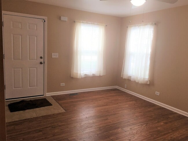 Photo - 520 Stilson St