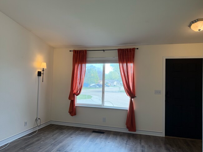 Photo - 8103 Waterfowl Ave