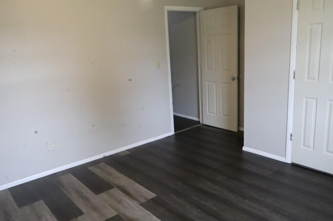 638 W Edgewood St