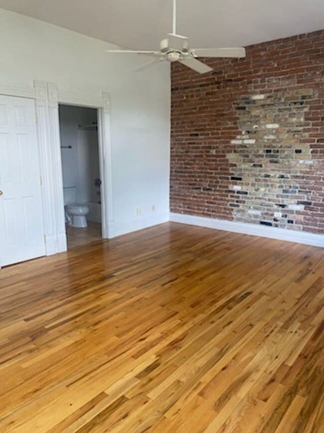 Charming Historic Studio in the Heart of D... - Charming Historic Studio in the Heart of D... Unit Apt 3