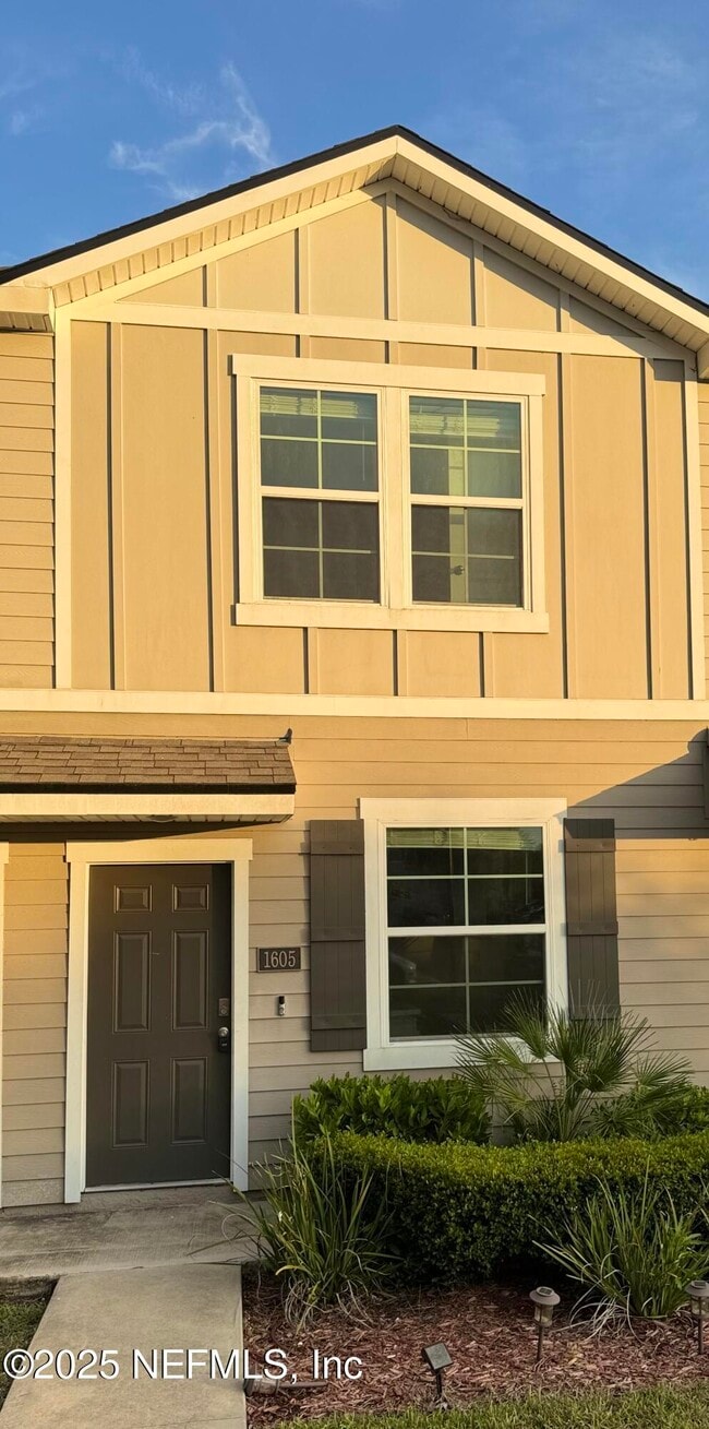 Building Photo - 575 Oakleaf Plantation Pkwy Rental