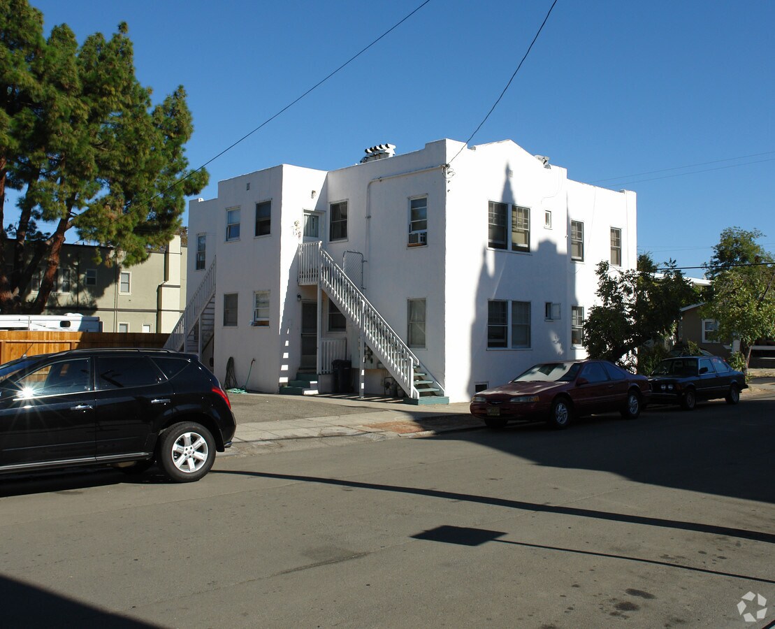 Photo - 1032 Estudillo St