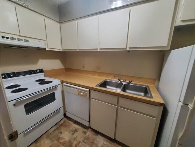 Photo - 3000 Guadalupe St Unit 305