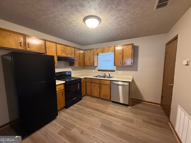 Photo - 101 Cooper Springs Ct