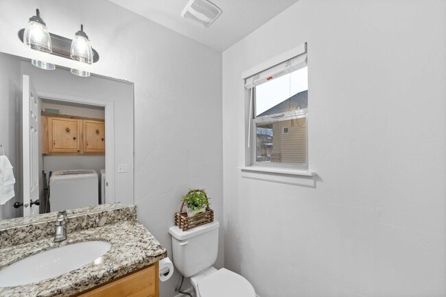Photo - 7102 N Mohican St