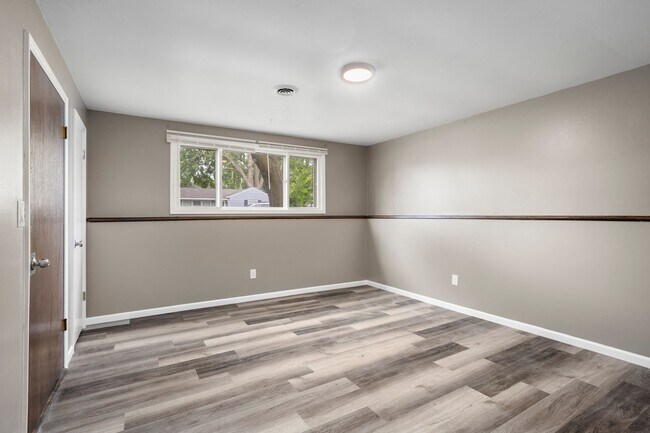 Photo - 108 Irene St Unit Lower