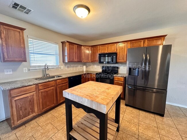 Photo - 4501 SE 78th St