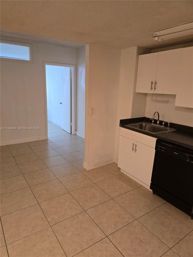 Photo - 825 Brickell Bay Dr Unidad 849