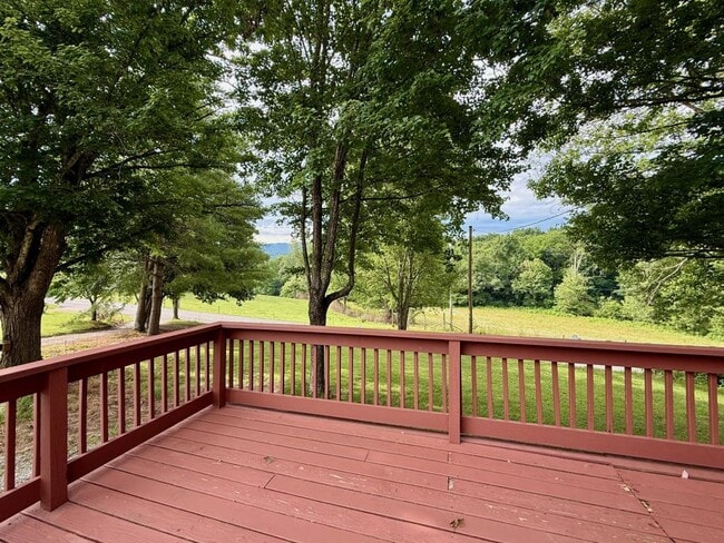 Photo - 6710 Cedar Creek Rd