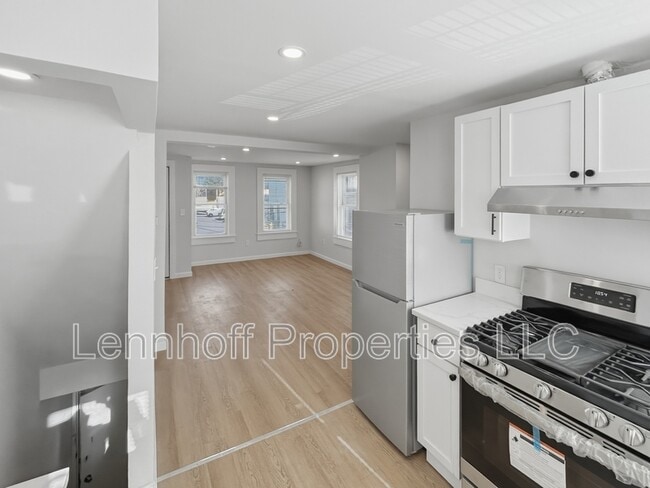 Photo - 25 Hilton St Unit 2