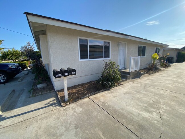 Completely Remodeled 3 Bedroom Cypress Hou... - Completely Remodeled 3 Bedroom Cypress Hou... House