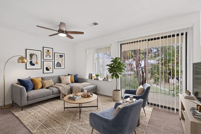 Cloverleaf Apartments