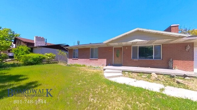 Building Photo - Great 5 Bed Now Available in Riverton Rental