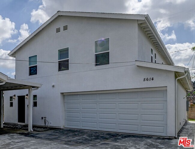 New Construction Home In Cypress - New Construction Home In Cypress