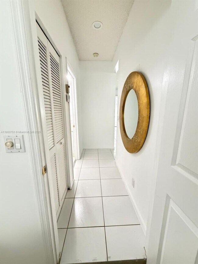 Photo - 11690 Briarwood Cir