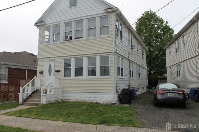 Building Photo - 67 Edgar St Rental