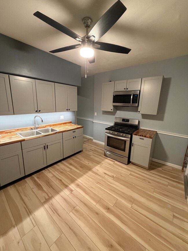 Photo - 136-138 N Arch St Unit 138