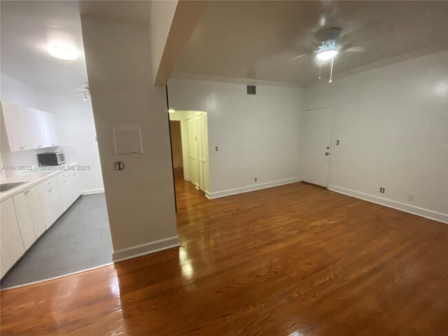 Photo - 610 8th St Unidad 105