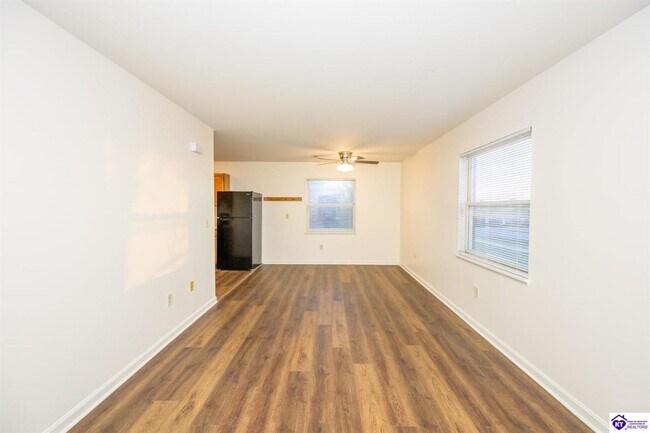 Photo - 113 College Street Rd Unit Apt E