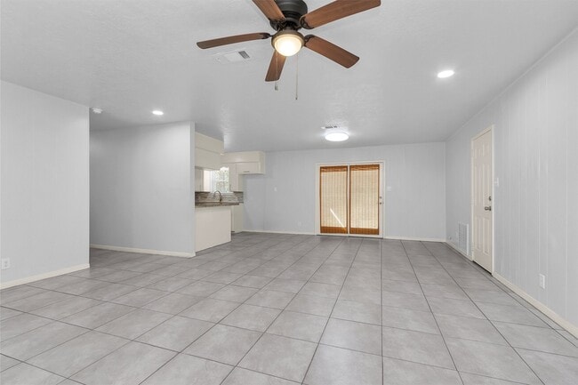 Photo - 2213 N Thompson St