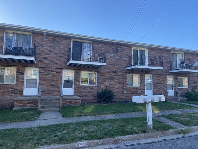 Building Photo - 1244-1250 Cliffside Street Unit 1248