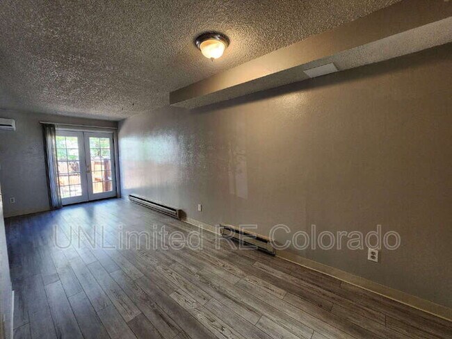 Photo - 301 Zeta St Unit 2