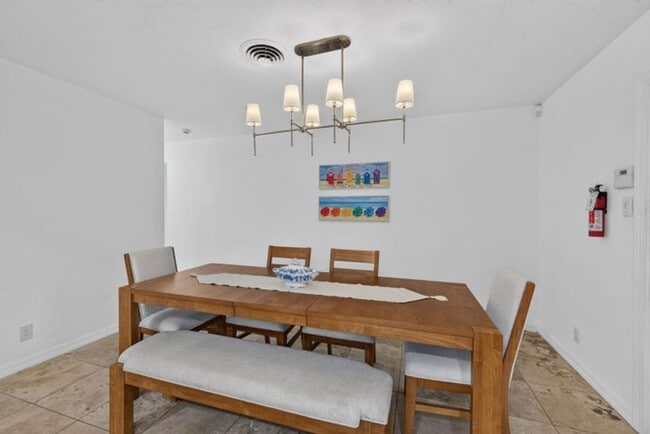 Photo - 4431 NE 28th Ave