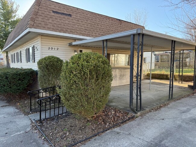 Photo - 2012 St Charles Ave