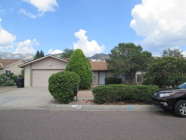 Four Beds in the Foothills - Four Beds in the Foothills House