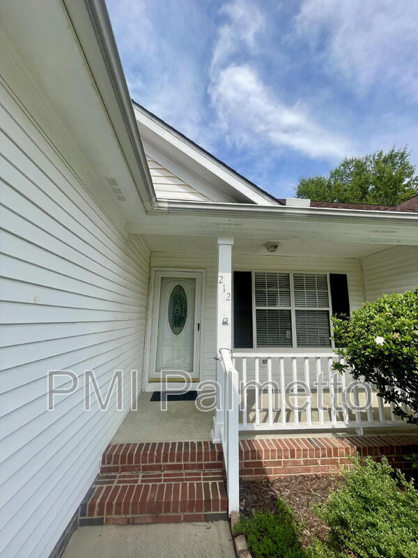 Photo - 212 Brookstone Way