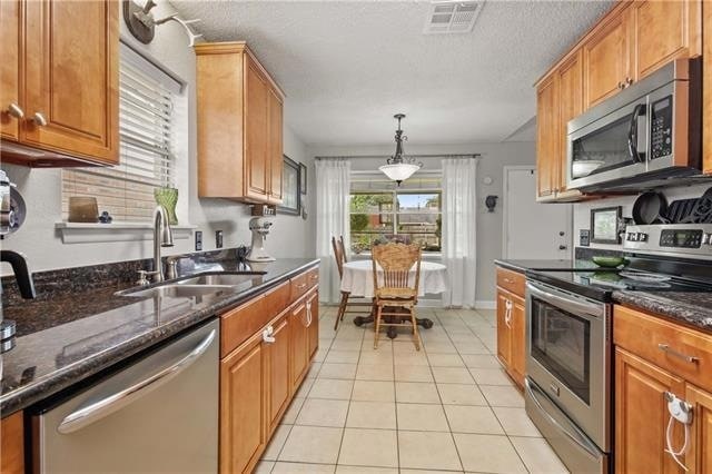 Photo - 105 N Kings Ct