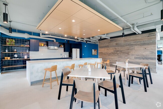 1st Floor Amenities