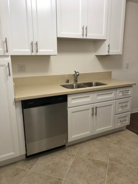 Photo - 12351 Oxnard St Unidad 2