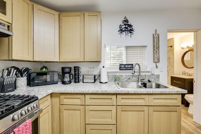 10545 Sunrise Hwy