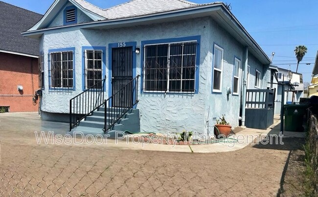 Building Photo - 155 W 43rd St Unit 155 43rd