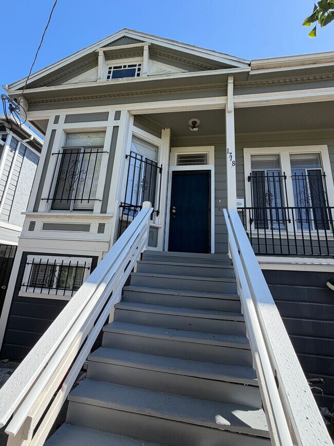 Photo - 1716-1720 13th Street Unidad 1718  13th St. Upper