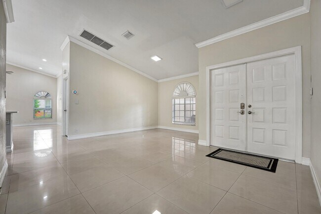 Photo - 10080 NW 53rd Ct