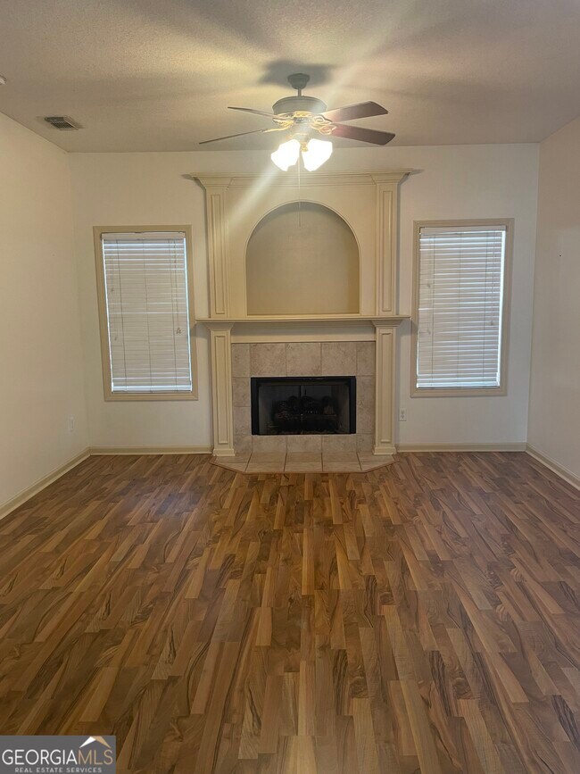 Photo - 1114 Southbend Dr