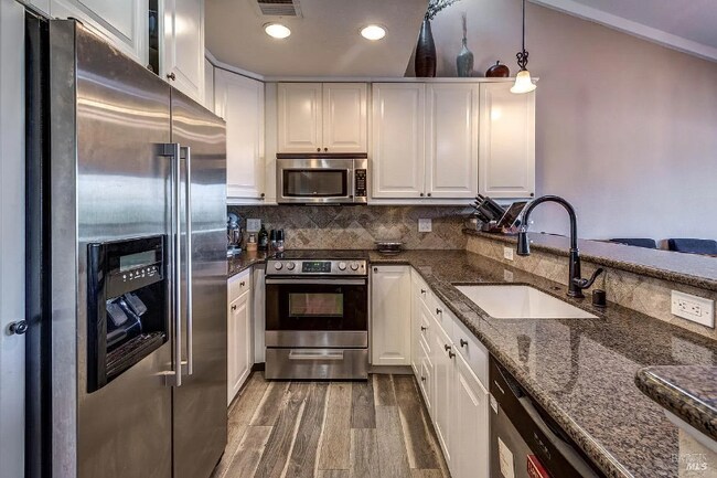 Photo - 300 Kathy Ellen Dr